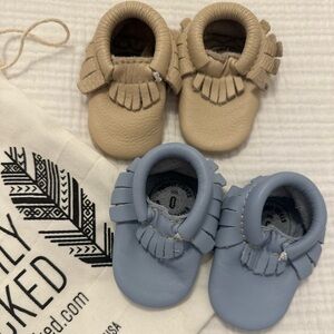 FRESHLY PICKED Baby Moccasins
